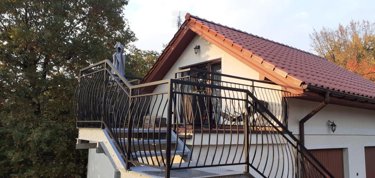 Mieszkanko Z Tarasem Limanowa Bagian luar foto